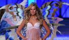 Feuerprobe bestanden: Auf der Victoria's Secret Fashion Show 2011 lief Toni Garrn erstmals als Engel über den Laufsteg. Jetzt ist sie offizielles Werbegesicht. Foto: ddp images/AP/Jennifer Graylock