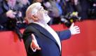 Schauspieler Mario Adorf posiert vor der Premiere des Films Tuan Yuan (Apart Together) auf dem Roten Teppich. Der Film läuft im Wettbewerb der 60. Berlinale.
 Foto: ddp