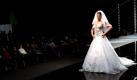 A model takes to the catwalk wearing a wedding creation by Lebanese fashion designer Gaby Saliba presented during the Wedding Folies 2008 in Beirut, Lebanon, 02 January 2008. The fifth edition of the Middle Eastern bridal exhibition, which runs from 31 January to 03 February 2008, features about 150 exhibitors. EPA/WAEL HAMZEH +++(c) dpa - Bildfunk+++ 
 Foto: dpa
