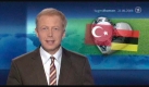 Auch die ARD leistet sich whrend der Fuball-Europameisterschaft einen peinlichen Aussetzer. Tom Buhrow moderiert einen Beitrag der Tagesthemen ber das Halbfinale Deutschland gegen die Trkei vor einer Deutschlandflagge mit falscher Farbreihenfolge an. Foto: ddp