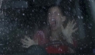 Ertrinkt ihre Freundin Janet (Haley Webb) in der Autowaschanlage... Foto: Warner Bros. Pictures