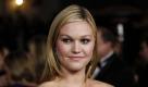 Actress Julia Stiles arrives at the 63rd annual DGA Awards on Saturday Jan. 29, 2011, in Los Angeles. (AP Photo/Matt Sayles) Foto: dapd