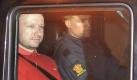 In einem Polizeiauto verlässt Anders Behring Breivik ein Gericht in Oslo: Archivfoto: Jon Are Berg Jacobsen/Aftenposten Foto: dpa