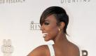 Kelly Rowland hat sich oben ohne für das Cover des US-Magazins «Vibe» fotografieren lassen. « Foto: dpa
