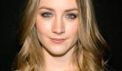 Wenn ihr Name fällt, geraten die Filmexperten in Verzückungg: Saoirse Ronan. Die 17-jährige irische Schauspielerin könnte in die Fußstapfen hemaliger Jungstars wie Jodie Foster oder Natalie Portman treten. 2008 wurde sie für ihre Rolle in Abitte mit einer Oscar- un einer Golden-Globe-Nominierung belohnt. Mit der Hauptrolle im Thriller Wer ist Hanna? hat sie sich endgültig in die erste Riege der Jungstars geschoben. Wenn sie sich nicht total bei ihrer Filmwahl vergreift, kann bei ihrem Talent eigentlich nichts schiefgehen.  Foto: dpa