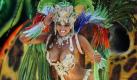 Ganz schön heiß sind die Tänzerinnen beim Karneval in Rio de Janeiro. Damit die Frauen aber auch schon glänzen und Männeraugen noch mehr auf die gut zu sehende Haut gelenkt werden, gibt es den Samba-Eincremer. Wahre Experten, die die Haut der Tänzerinnen immer wieder mit Öl beschmieren. Das Berufsbild ist in Deutschland noch nicht bekannt, aber vielleicht wünscht sich ja das ein oder andere Funkenmariechen jemanden, der ihr ab und zu das Näschen pudert? Foto: dapd