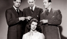 Auch die anderen Stars umschwrmten sie: Cary Grant, James Stewart, John Howard mit Katharine Hepburn in Die Nacht vor der Hochzeit. ber den Sex sagte Katharine Hepburn: Mein Vater, Chirurg und Urologe, beschftigte sich beruflich sein Leben lang mit dem Thema Sex. Bevor er im Alter von 82 Jahren verstarb, sagte er mir, dass er diesbezglich noch zu keinerlei Ergebnissen gekommen sei. (Abbildung aus dem besprochenen Band)
 Foto: Schwarzkopf & Schwarzkopf