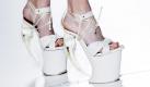 Nur für Kurzstrecken: Bei dieser auf der Amsterdamer Fashion Week präsentierten Schuhkreation gilt der Grundsatz 'Originalität vor Bequemlichkeit'. Foto: Ade Johnson Foto: dpa