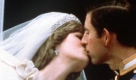 Hollywoodreif war nicht nur die Märchenhochzeit von Prinz Charles und Lady Diana im Jahr 1981, sondern auch die Schlammschlacht, die sich beide hinter der glänzenden Fassade des britischen Königshauses lieferten. Erst Dianas Unfalltod 1997 in Paris beendete das Trauerspiel. Foto: dpa
