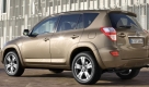 Insgesamt gewachsen: Die neue Generation des RAV4 wirkt bulliger als seine beiden Vorgnger.  Foto: news.de