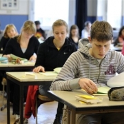 Mitarbeit 3, Sozialverhalten 5 (Foto)