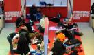 Vor einem Berlinale-Ticket-Verkaufsschalter in den Potsdamer-Platz-Arkaden in Berlin warten am Montag (07.02.2011) Kinofans auf den Verkaufsstart. Um 10:00 Uhr startet der offizielle Ticketverkauf für die Internationalen Filmfestspiele 2011, die vom 13. bis 20.02.2011 stattfinden. Foto: Jörg Carstensen dpa/lbn +++(c) dpa - Bildfunk+++  Foto: dpa