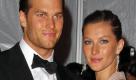 Gisele Bündchen und Tom Brady sind Top-Verdiener
Vorspann: 	
Text: 	

San Francisco (dpa) - Reich und schön: Gisele Bündchen und Tom Brady sind von «Forbes» zum bestverdienenden Promi-Pärchen der Welt gekürt worden.

Das brasilianische Supermodel und der US-amerikanischen Football-Spieler sollen nach Angaben des Wirtschaftsmagazins vom Montag (Ortszeit) in zwölf Monaten satte 76 Millionen Dollar (knapp 53 Millionen Euro) verdient haben. Hauptsächlich Werbe- und andere Business-Deals in der Modebranche haben der langbeinigen Schönheit zu einem Einkommen von 45 Millionen Dollar verholfen. Ihr Ehemann dagegen hat in derselben Zeit 14 Millionen Dollar weniger und damit «nur» 31 Millionen Dollar nach Hause gebracht.

Dicht auf den Fersen folgt das Musiker-Pärchen Beyoncé Knowles und Jay-Z, die in den vergangenen Jahren fast ununterbrochen den Top-Rang des bestverdienenden Paares innehatten. Die R&B-Sängerin und der Rapper verdienten zusammen 72 Millionen Dollar, davon fast die Hälfte - 35 Millionen Dollar - die Sängerin alleine. Die gigantischen Einnahmen stammen nach Angaben des Magazins nicht primär von den Musikgeschäften des Paares, sondern auch hier hauptsächlich von Werbung und Business-Deals, unter anderem mit einer Kosmetikfirma, einem Fernsehsatellitenbetreiber und einem Football-Team.

Auch Angelina Jolie und Brad Pitt durften auf der Liste nicht fehlen. Hollywoods Glamour-Pärchen Nummer eins schaffte es mit Einnahmen von 50 Millionen Dollar lediglich auf Platz drei. Mit Kassenschlagern wie «Salt» und «The Tourist» verdiente die Mutter von sechs Kindern zwischen Mai 2010 und Mai 2011 rund 30 Millionen Dollar, während ihr Partner Brad Pitt 20 Millionen Dollar nach Hause brachte.

David und Victoria Beckham schafften es mit 45 Millionen Dollar auf den vierten Platz, während sich das «Twilight»-Pärchen Robert Pattinson und Kristen Stewart mit Einnahmen von zusammen 40 Millionen Dollar mit dem fünften Platz begnügen mussten.

Forbes Magazine Foto: dpa