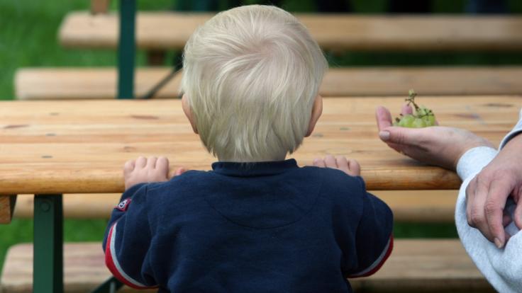 Die Zahl der armutsgefährdeten Kinder ist in Deutschland auf 1,85 Millionen gestiegen.
