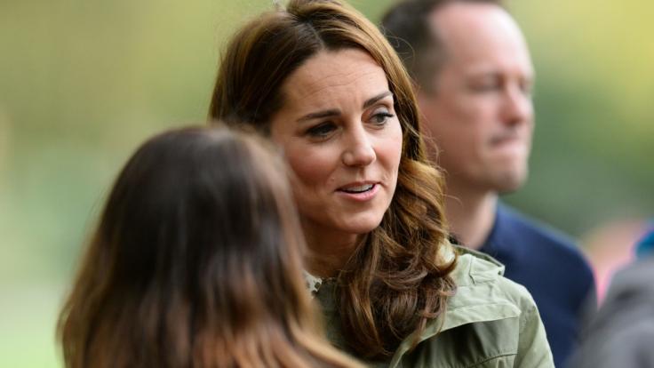 Kate Middleton ist bei Royals-Fans so beliebt, dass es die Herzogin von Cambridge sogar als Puppe gibt.