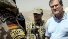 Franz Josef Jung (60) setzte als Verteidigungsminister kaum Akzente. Sein Verhältnis zur Truppe war stets ein bisschen verkrampft, anders als unter seinem Vorgänger Peter Struck (SPD). Der Winzersohn aus Hessen wäre lieber Agrarminister geworden. Energisch hielt er an der Wehrpflicht fest und warb vergeblich für eine Grundgesetzänderung, um die Bundeswehr auch im Inland einzusetzen. Führte den neuen Tapferkeits-Orden ein. Neue Amtszeit: Selbst unter einer Kanzlerin Merkel unsicher. Foto: dpa