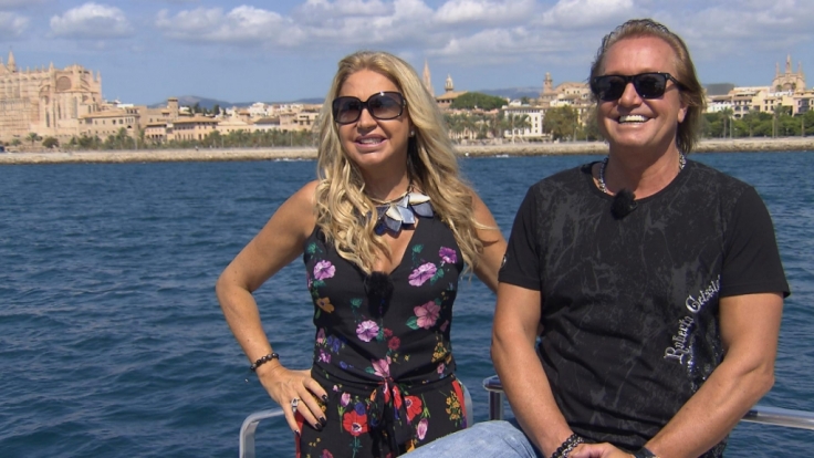 Carmen und Robert wollen sich mal wieder Mallorca ansehen.