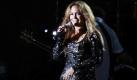 Sie kann sich - und vor allem ihren Körper - noch immer perfekt in Szene setzen: Jennifer Lopez. Kein Wunder, die Sängerin jobbte während ihrer Ausbildung zur Rechtsanwaltsgehilfin als Stripperin. Foto: dpa