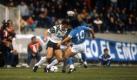Im kollektiven Fußball-Bewusstsein ist auch der späte Treffer von Wynton Rufer im Achtelfinale des Uefa-Cups gegen den SCC Neapel 1989. Bremen gewann das Hinspiel gegen das Team von Diego Maradona in Neapel mit 3:2 und fegte die Italiener 14 Tage später zuhause mit 5:1 vom Platz. Foto: imago