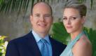 Fürst Albert II. von Monaco und seine Verlobte Charlene Wittstock werden am 1. Juli heiraten. Der Fürst beendet damit offiziell seine Zeit als Womanizer mit unzähligen Affären. Die brachte ihm auch zwei Kinder ein. Tochter Jazmin Grace ist die Folge einer kurzen Affäre mit der amerikanischen Kellnerin Tamara Rostolo im Jahr 1991. Ihr Stiefbruder Alexandre (geboren 2004) ist das Ergebnis einer kurzen Romanze zwischen Albert und der Stewardess Nicole Coste. Foto: dpa