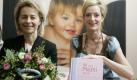 Noch mehr Promis: Bei der Präsentation ihres Schwangerschaftsratgebers Das Mami-Buch war die damalige Bundesfamilienministerin Ursula von der Leyen (CDU) da. Foto: dapd