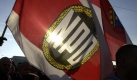 Die Stadt Leipzig hat sich mit dem Verbot einer NPD-Kundgebung vor Gericht durchgesetzt. Erst in letzter Minute stand am Samstagvormittag endgltig fest: Die Partei darf ihre geplante Kundgebung samt Rockkonzert nicht abhalten - nicht am geschichtstrchtigen Vlkerschlachtdenkmal und auch nicht am Hauptbahnhof. Auch geplante Gegenveranstaltungen blieben verboten. Foto: dpa