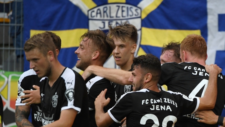 Heimspiel FC Carl Zeiss Jena: Die aktuellen Spielergebnisse der 3. Fußball-Bundesliga bei news.de.