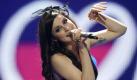 Mit einer 40-minütigen Probe in der Düsseldorfer Arena hat Lena Meyer-Landrut am Samstag mit den Vorbereitungen beim Eurovision Song Contest (ESC) begonnen. Zusammen mit drei Tänzerinnen und zwei Background-Sängerinnen übte die 19-Jährige ihren Song Taken by a stranger gleich fünf Mal auf der Bühne. In einer Woche, beim Finale am kommenden Samstagabend (14. Mai), wird sie vor 36.000 Zuschauern in der Halle und erwarteten 120 Millionen Fernsehzuschauern in ganz Europa als Titelverteidigerin beim Gesangswettbewerb mit ihrer etwas düster-geheimnisvollen Choreografie auftreten.
 Foto: dapd