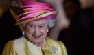 The Queen arrives at Pearson International Airport in Toronto on Saturday, July 3, 2010. After attending church services on Sunday, the Queen, a well known horse-racing enthusiast, is to attend the 151st annual running of the Queen's Plate. (AP Photo/The Canadian Press,Adrien Veczan) Foto: ap