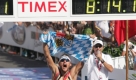 Dennoch stand auch 2005 wieder ein Deutscher auf dem Siegertreppchen. Faris Al-Sultan gewann in 8:14:17 Stunden. Seinen ersten Marathon lief Al-Sultan als 16-Jähriger mit gefälschten Papieren - weil er nach den Regeln für die Belastung zu jung war. 1997, drei Jahre später, absolvierte er auf Lanzarote seinen ersten Ironman im Alter von 19 Jahren. In Deutschland durfte er nicht starten, weil das Mindestalter für Langdistanz-Triathleten hierzulande damals bei 21 lag. Foto: dpa
