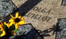 Auf dem Latin Walk of Fame in Miamis Stadtteil Little Havanna wurden Blumen am Stern der kubanischen Bolero-Sängerin Olga Guillot aufgestellt. Sie starb am gestrigen Montag im Alter von 86 Jahren. Guillot war die erste lateinamerikanische Künstlerin, die in der Carnegie Hall in New York auftrat. Foto: ap