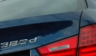 Unter bestimmten Bedingungen kann man den Verbrauch sowohl drücken als auch weiter in die Höhe treiben. So genehmigte sich der BMW im Stadtverkehr bei heißen Außentemperaturen und vollem Klimaautomatik-Einsatz rund 8 Liter (Werksangabe mit Xdrive für Stadtverbrauch: 6,7 Liter). Bei einer betont behutsamen Autobahnfahrt und einer auf 21,5 Grad eingestellten Klimaautomatik ließ sich der Verbrauch dafür auf 4,1 Liter drücken (Werksangabe: 4,6 Liter). Foto: press-inform