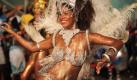 epa02563302 A dancer of the group La Llama participates during the parade known as Llamadas during the Uruguayan carnival on 03 February 2011, in Montevideo, Uruguay. The Carnival in Uruguay is one of the longest in the world, with more than 80 days of celebration, generally occurring in January through mid March, with celebrations in Montevideo being the largest and brightiest. EPA/Ivan Franco +++(c) dpa - Bildfunk++ Foto: dapd