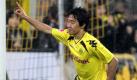 Er hat in Dortmund eingeschlagen wie eine Granate: Shinji Kagawa kam für 350.000 Euro aus Japan zum BVB, eroberte sofort einen Stammplatz und traf am Fließband. Platz fünf für den 21-jährigen Shootingstar (Note: 2,8). Foto: dpa