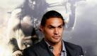 In der der Neuverfilmung des Arnold-Schwarzenegger-Klassikers Conan the Barbarian spielt Jason Momoa die Hauptrolle. Der muskelbepackte Berserker zieht mordend und brandschatzend durch eine barbarische Welt. Was mit Arnold manchmal etwas albern wirkte, scheint allein durch die Besetzung mit Jason Momoa fast so etwas wie sexy zu werden. Der Film feierte gestern Abend in Los Angeles Premiere. Foto: dapd