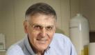 Der Nobelpreis für Chemie geht in diesem Jahr an den israelischen Chemiker Daniel Shechtman. (Archivbild) Foto: dpa