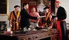 Also beauftragt der Vatikan seinen besten Mann damit, sie wiederzufinden: Pater Castell (Francis Fulton-Smith). Foto: ZDF