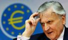 Jean-Claude Trichet, Präsident der Europäischen Zentralbank (EZB), gestikuliert am Donnerstag (04.02.2010) während der turnusgemäßen Pressekonferenz in Frankfurt am Main. Der Leitzins bleibt unverändert auf dem Rekordtief von 1,0 Prozent. Bei der Ratssitzung ging es außerdem um die Schuldenkrise in Griechenland. Foto: Uwe Anspach dpa/lhe +++(c) dpa - Bildfunk+++ Foto: dpa