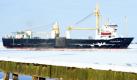 Der Frachter Porsoy ist in einer winterlichen Landschaft zum vereisten Hafen Stralsund unterwegs. Der Schiffsverkehr zu den Häfen Wolgast, Virow und Stralsund verläuft in einer Rinne. In einigen Teilen der Ostsee hat sich bis zu 30 Zentimeter dickes Eis gebildet. Für die kommenden Tage sagen die Meteorologen weiterhin frostige Temperaturen voraus.
 Foto: dpa