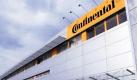 Ein neues PKW-Reifen-Werk der Continental AG wird am Freitag (20.10.2000) nach 19 Monaten Bauzeit im rumänischen Timisoara eingeweiht. Das mit neuester Produktionstechnologie ausgerüstete Werk wurde auf einem 170 000 Quadratmeter großen Gelände errichtet. Die Gesamtinvestition beträgt mehr als 100 Millionen Mark. Aus Timisoara sollen vor allem die zentraleuropäischen Märkte beliefert werden.
 Foto: dpa