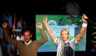 Thomas Muster, österreichischer Tennisspieler, posiert im Wachsfigurenkabinett von Madame Tussauds im Wiener Prater mit seinem neuen Ebenbild aus Wachs. Der 44-Jährige Ex-Weltranglistenerste beendete diese Woche seine erfolgreiche Karriere. Bei Madame Tussauds in Wien sind 66 Persönlichkeiten vertreten, darunter 28 österreichische Prominente. Foto: dapd