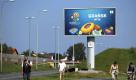 Ein Werbeschild, das auf die Fussball Europameisterschaft 2012 in Polen und in der Ukraine hinweist, steht am Sonntag (04.09.11) in Danzig (Polen) am Rande einer Strasse. Am Dienstag (06.09.11) trifft die deutsche Auswahl in Danzig auf Polen. Foto: Oliver Lang/dapd Foto: dapd