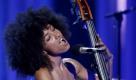 Esperanza Spalding singt beim Friedensnobelpreis Konzert. Schauspieler Will Smith und Ehefrau Jada Pinkett Smith moderieren gemeinsam das Konzert anlässlich der Friedensnobel-Verleihung in Oslo. Weitere Künstler sind : Natasha Bedingfield,  Wyclef Jean, Alexander Rybak, Lang Lang und Westlife. Foto: dpa