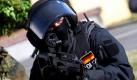 Beamte der Grenzschutzgruppe 9 (GSG 9) sichern im April 2007 in Sankt Augustin bei Bonn ein Gebäude. Die Deutsche Polizeigewerkschaft hat sich für einen Einsatz der Antiterroreinheit der Bundespolizei GSG 9 gegen Piraten ausgesprochen. Deutscher Reeder hatten gefordert, die Spezialeinheit zum Schutz vor Piratenangriffen von Handelsschiffen an Bord haben zu dürfen.  Foto: dapd