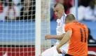 Ein typischer Robben-Treffer: Der Stürmer vom FC Bayern zieht nach innen und schießt mit dem linken Fuß das 1:0 gegen die Slowakei. Foto: ap