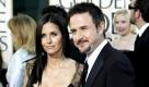 Immer wieder hatte Courteney Cox Arquette in Interviews gesagt, sie haben manchmal das Gefühl zwei Kinder zu Hause zu haben: ihre Tochter und ihren Mann David Arquette. Anscheinend war ihr das ein Kind zuviel. Ende Oktober gab das Paar nach 11 Ehejahren das Beziehungs-Aus bekannt. Beide hatte sich 1999 beim Dreh zu Scream kennengelernt. Wie im Film wurden sie auch privat ein Paar. 2004 wurde Tochter Coco geboren. Foto: dpa