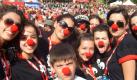 Und auch dies wird Rekord: Fast 16.000 Menschen trugen beim Mega Pic-Nic 2010 in Lissabon rote Pappnasen. Dies ist der Weltrekord der meisten Menschen mit roten Pappnasen. Foto: Guinness World Records Buch 2012