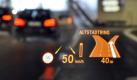 Der 6er hat eine Reihe technischer Leckerbissen anzubieten, von der Integral-Aktivlenkung (1950 Euro) über adaptive LED-Scheinwerfer (2220 Euro) bis zum Head-Up-Display (1390 Euro, im Bild). Foto: pi