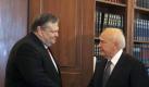 Letzter Versuch: Der Sozialistenchef Evangelos Venizelos (r.) hat von Präsident Karolos Papoulias den Auftrag zur Regierungsbildung erhalten. Foto: Alexandros Beltes Foto: dpa
