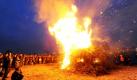 Am Osterwochenende werden in ganz Deutschland Osterfeuer entfacht. Foto: dpa
